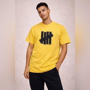 ⭐️ NWOT! Undefeated Yellow Tshirt